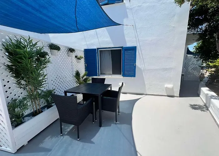 Faskomilo Naousa Paros